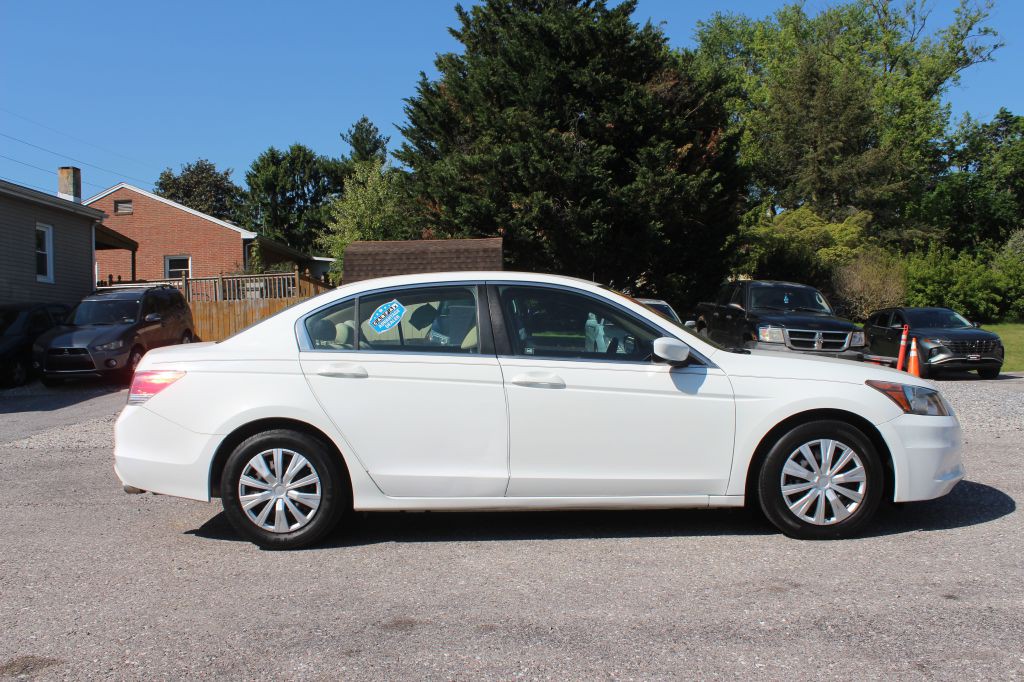 2011 Honda Accord Image 4