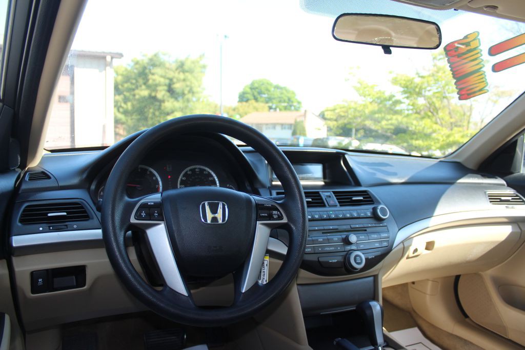 2011 Honda Accord Image 18
