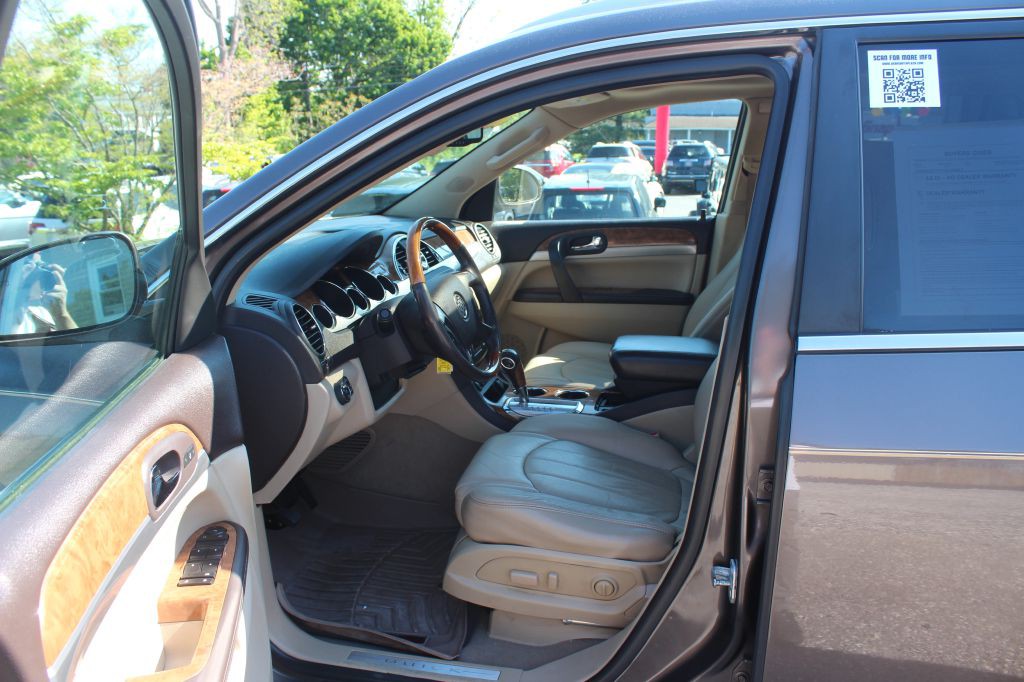 2011 Buick Enclave Image 9