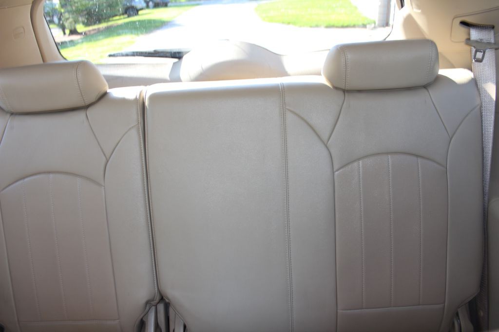 2011 Buick Enclave Image 13