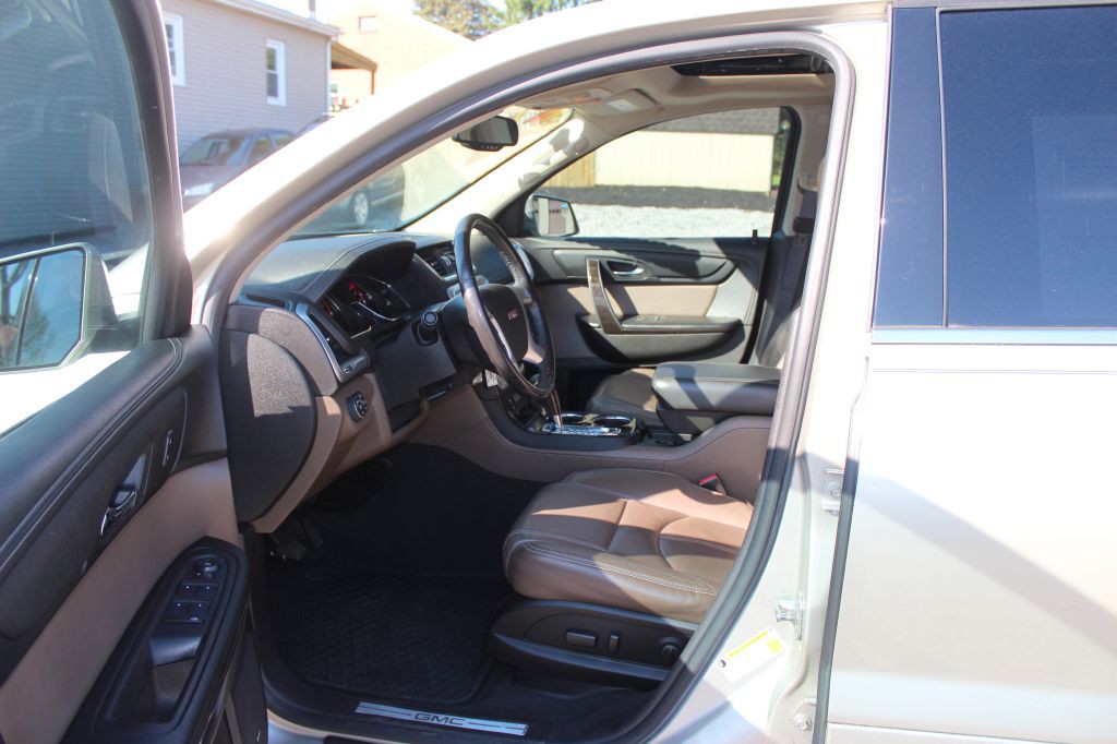 2014 GMC Acadia Image 9