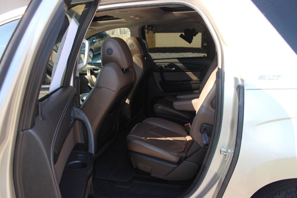 2014 GMC Acadia Image 11