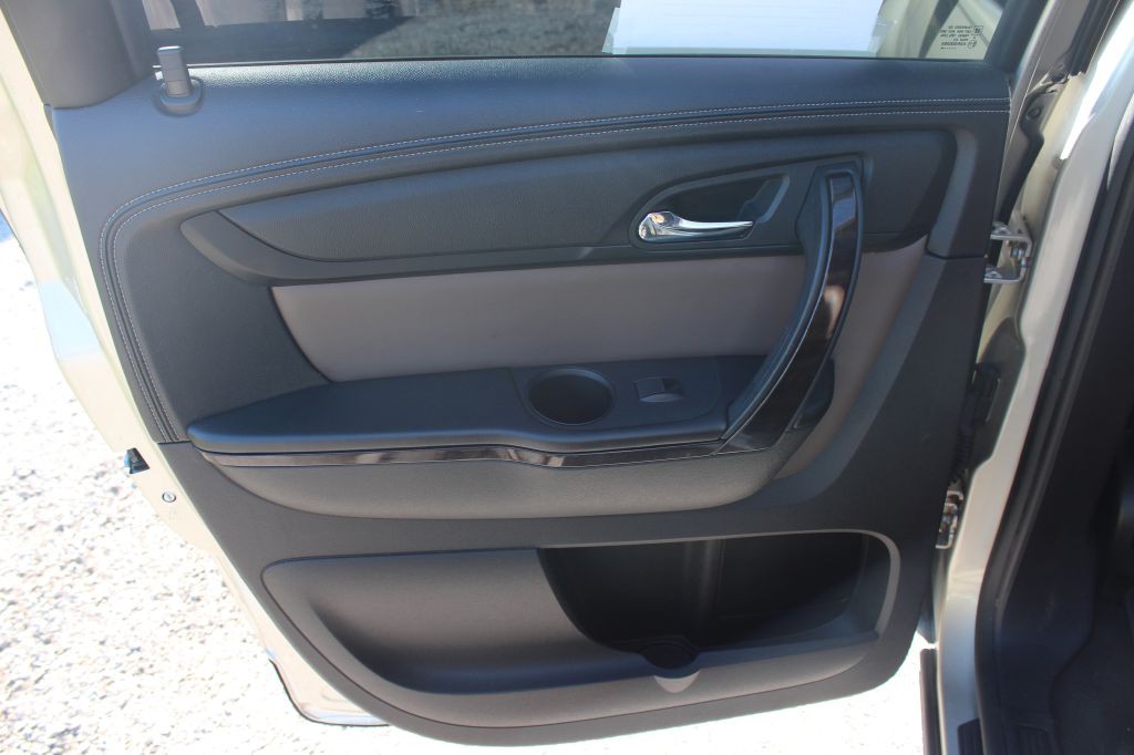 2014 GMC Acadia Image 12