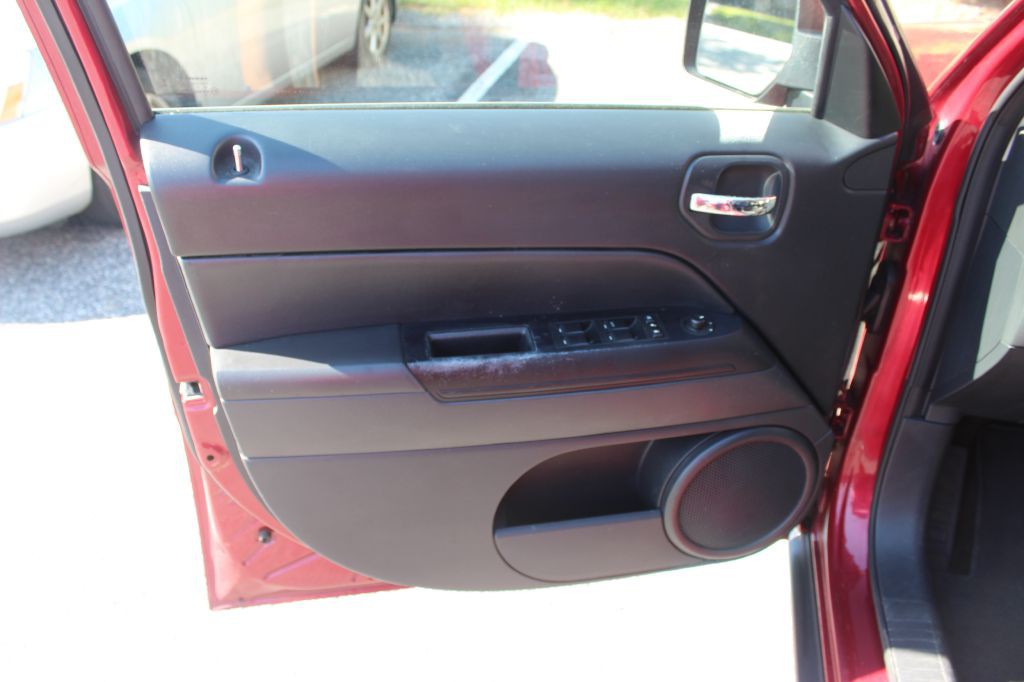 2016 Jeep Patriot Image 10