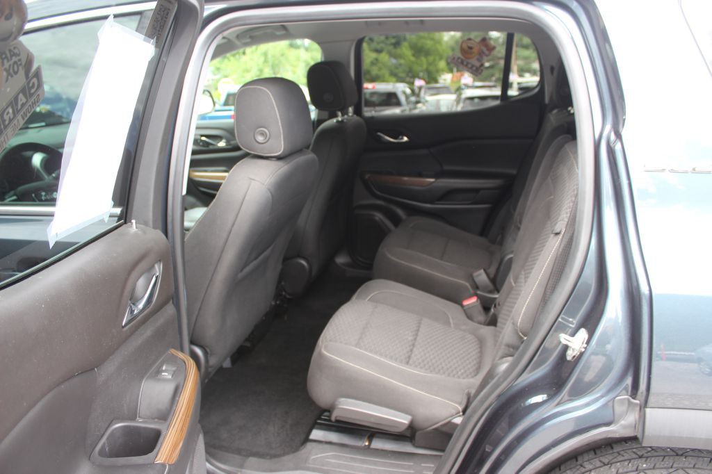 2019 GMC Acadia Image 11