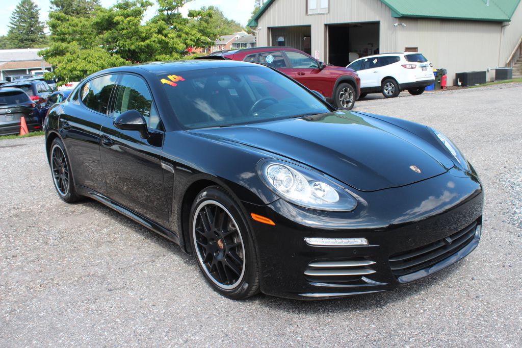 2014 Porsche Panamera Image 3