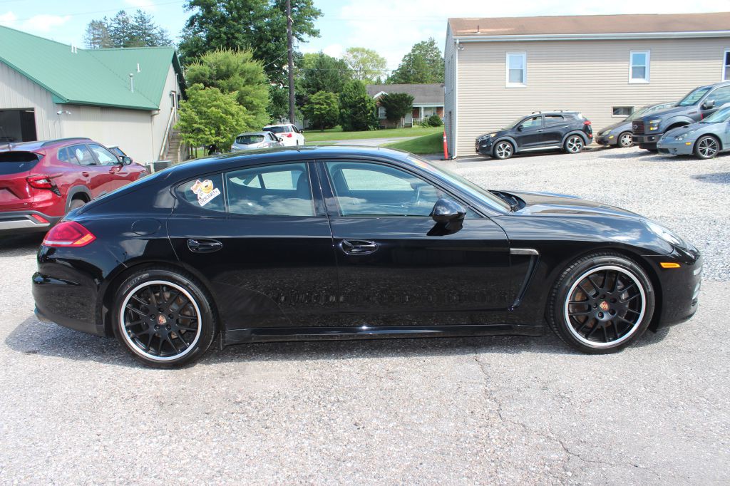 2014 Porsche Panamera Image 4