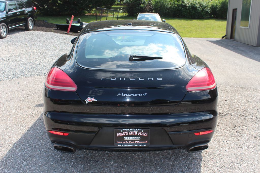 2014 Porsche Panamera Image 6