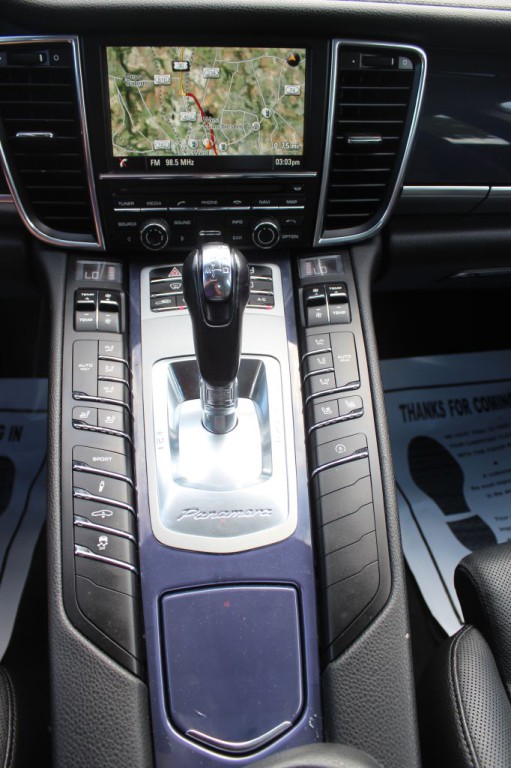 2014 Porsche Panamera Image 23