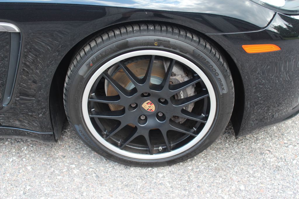 2014 Porsche Panamera Image 26