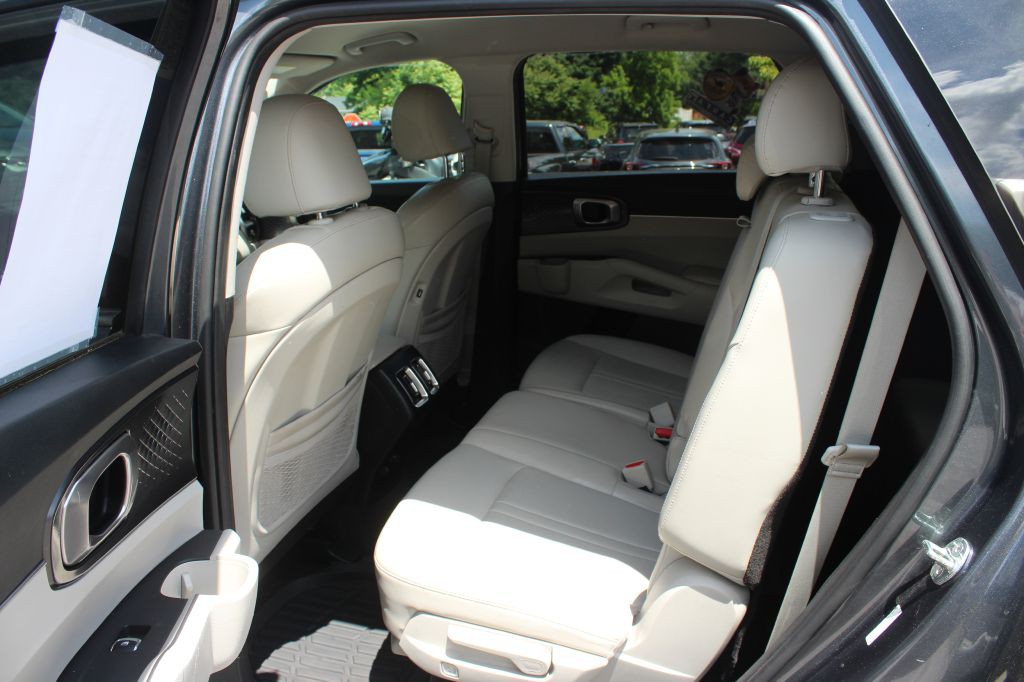 2021 Kia Sorento Image 11