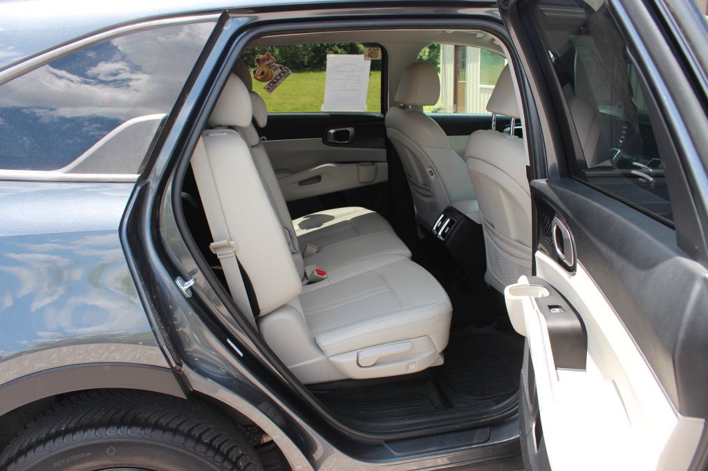 2021 Kia Sorento Image 14