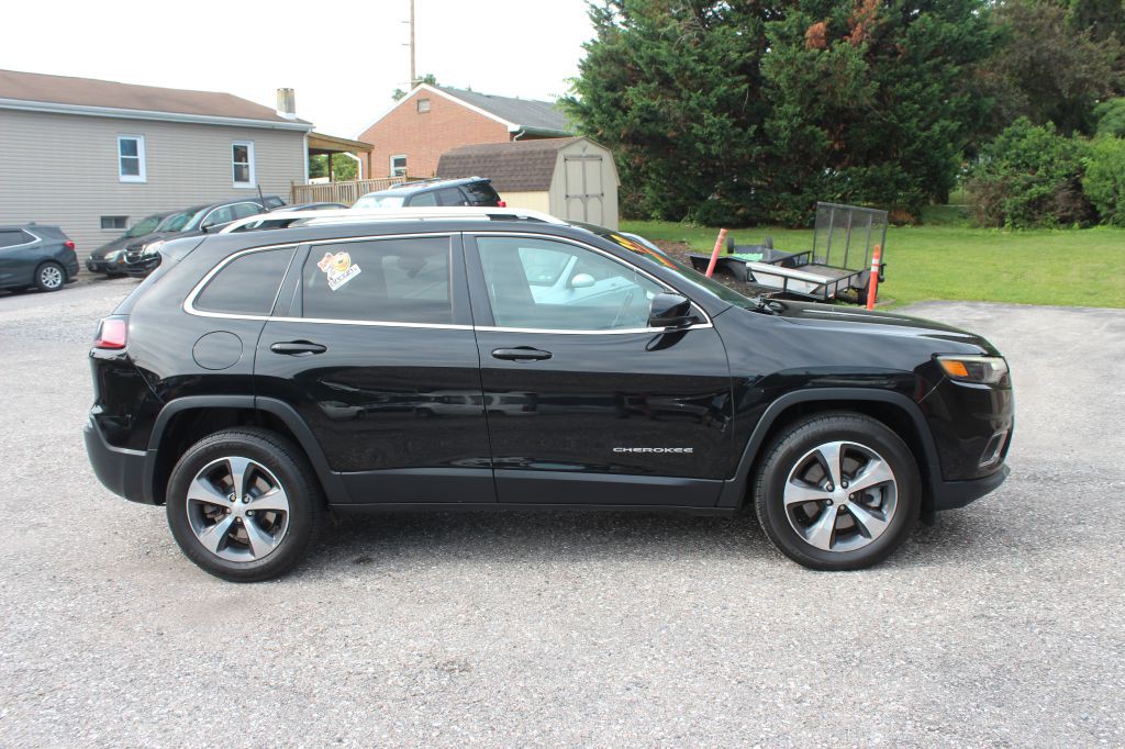 2019 Jeep Cherokee Image 4