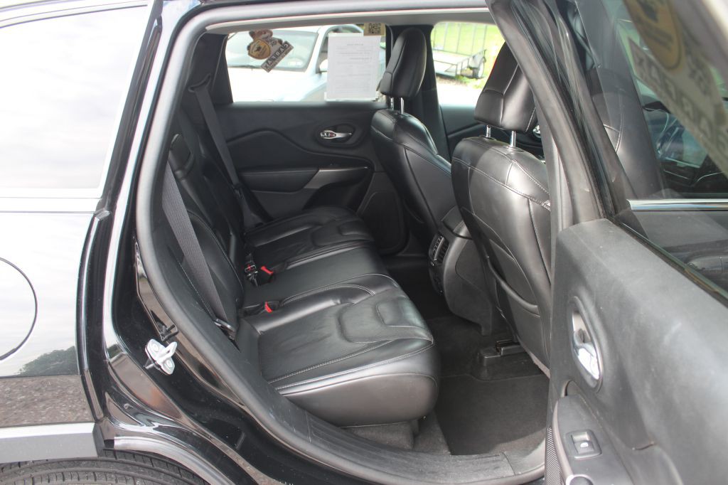 2019 Jeep Cherokee Image 14