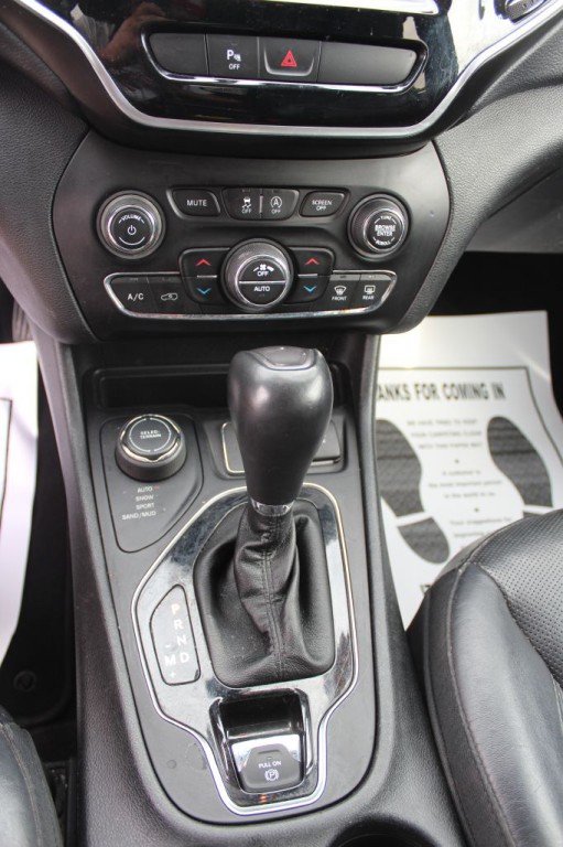 2019 Jeep Cherokee Image 22