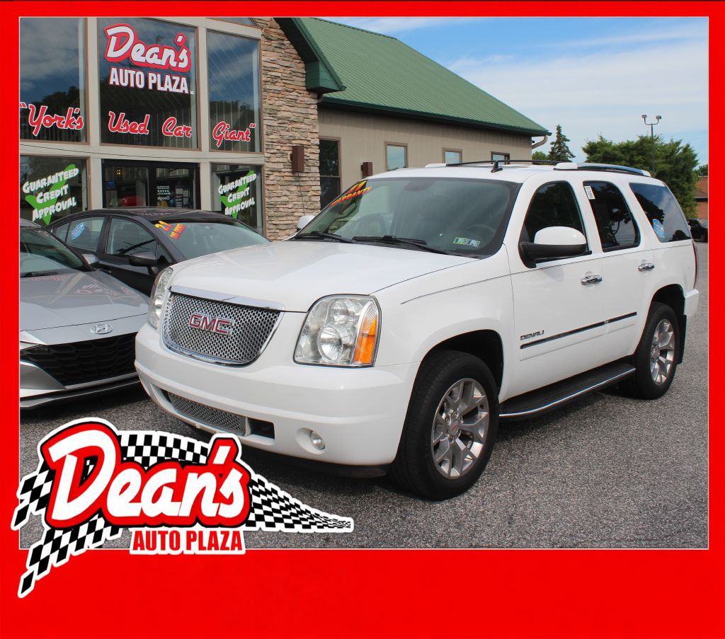 2011 GMC Yukon Image 1