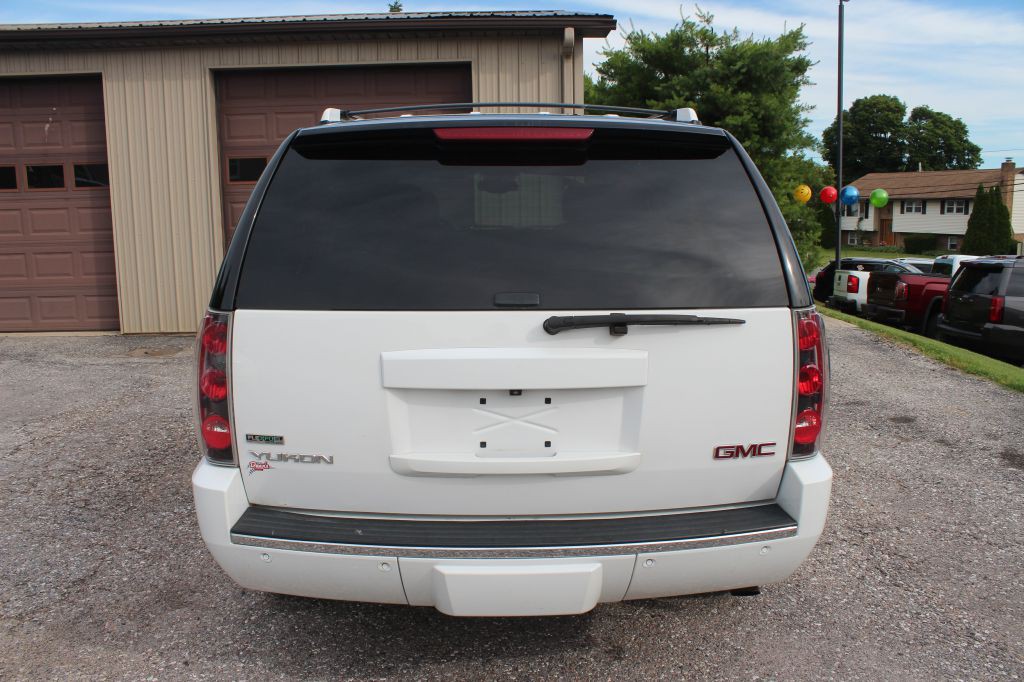2011 GMC Yukon Image 6
