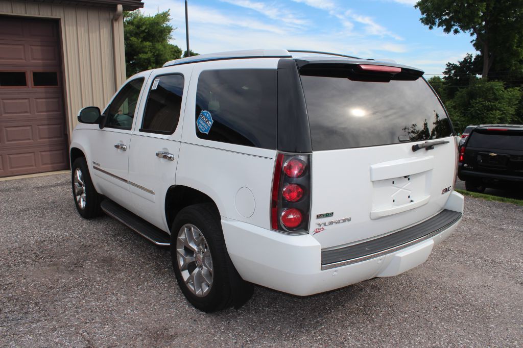 2011 GMC Yukon Image 7