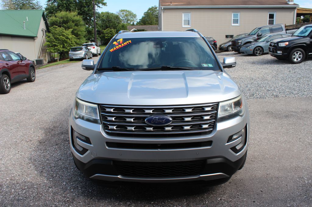 2017 Ford Explorer Image 2