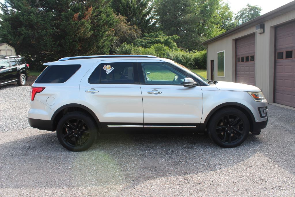 2017 Ford Explorer Image 4