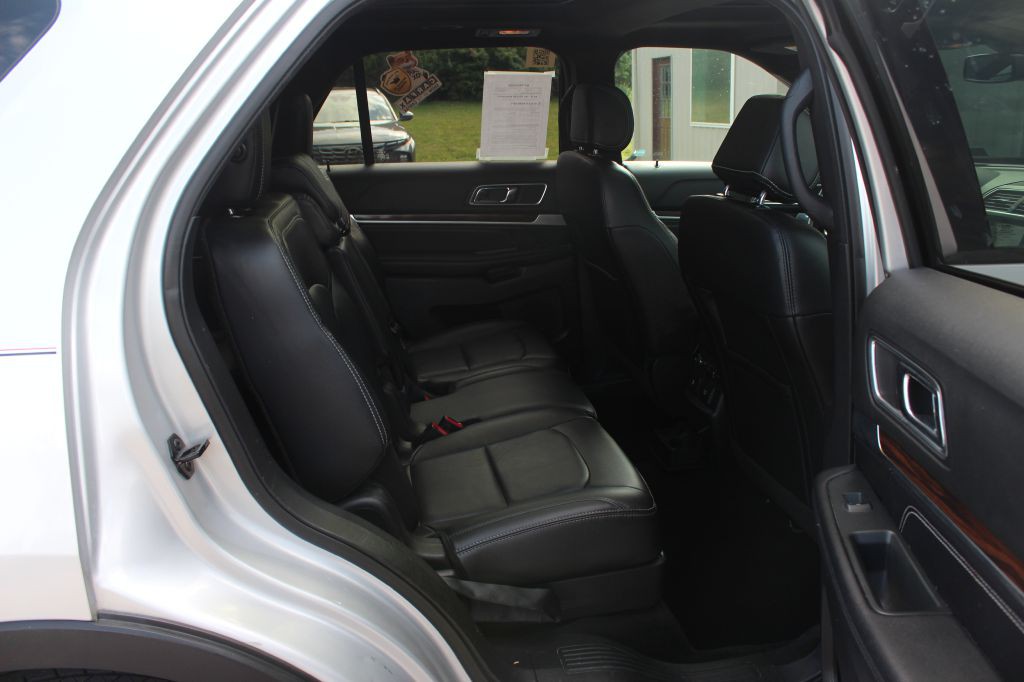 2017 Ford Explorer Image 15