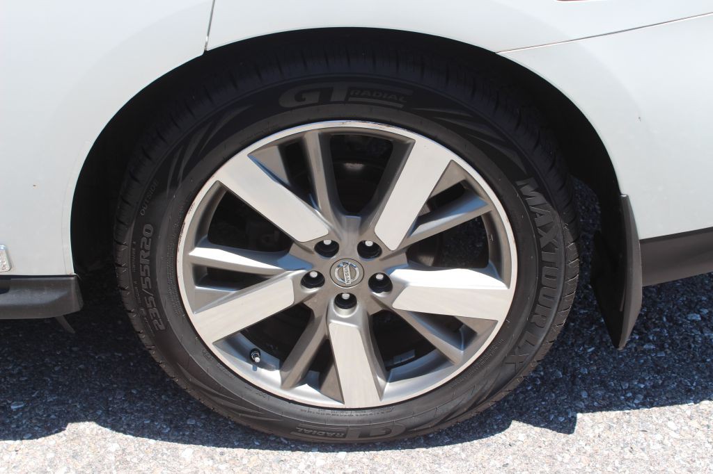2014 Nissan Pathfinder Image 30