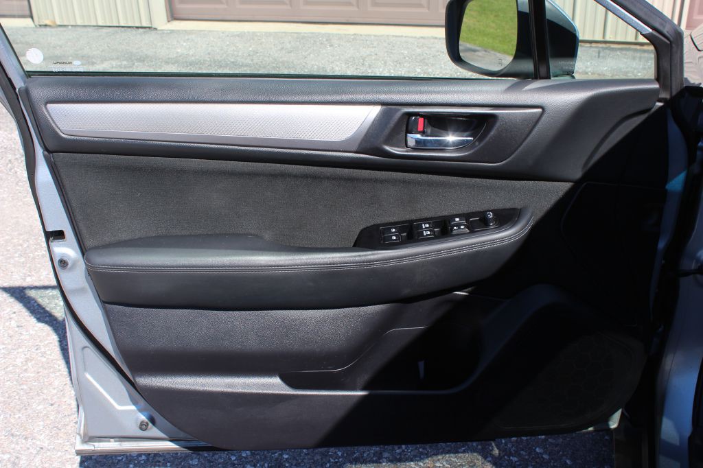 2018 Subaru Outback Image 10