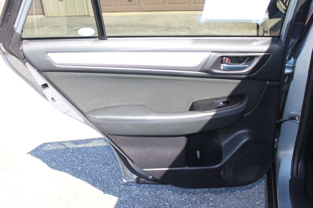 2018 Subaru Outback Image 12
