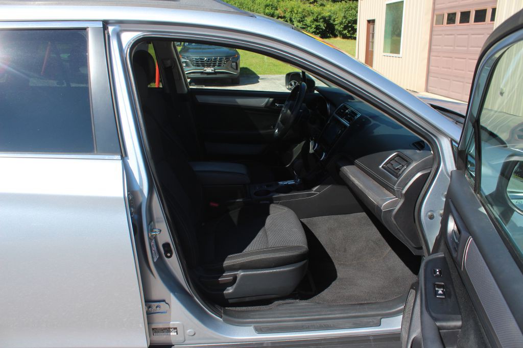 2018 Subaru Outback Image 16