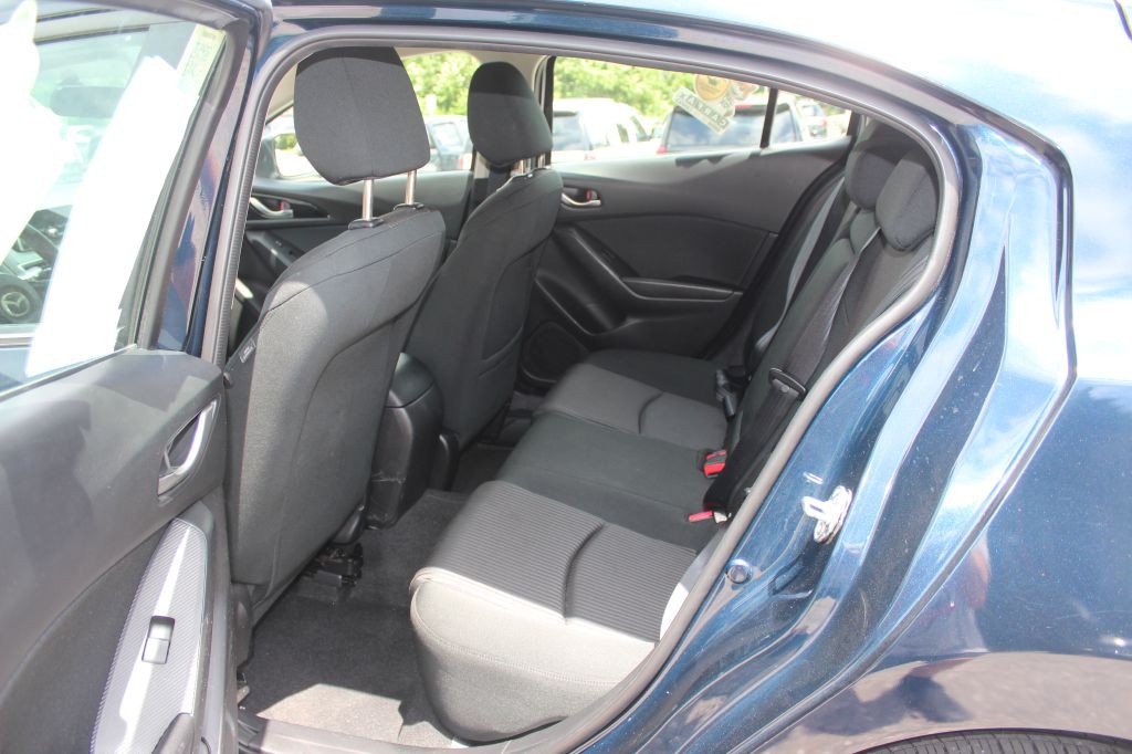 2014 Mazda Mazda3 Image 11