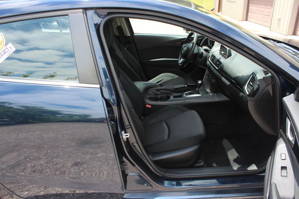 2014 Mazda Mazda3 Image 16
