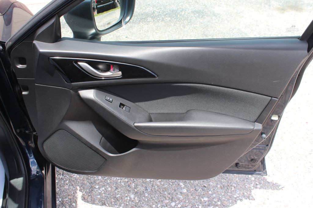 2014 Mazda Mazda3 Image 17