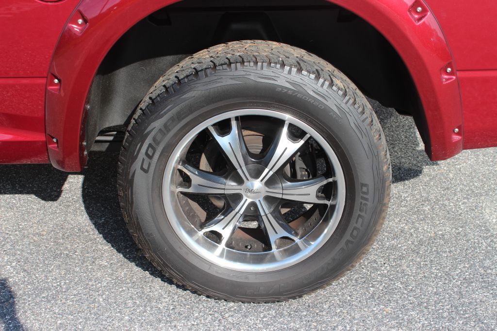 2014 RAM 1500 Image 25