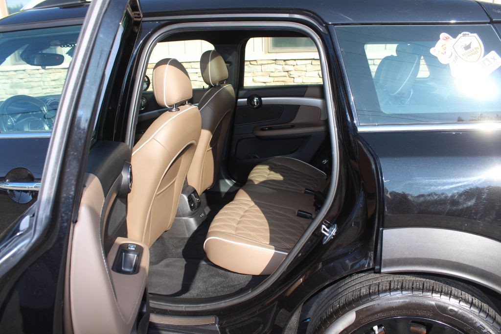 2020 MINI Cooper Image 11