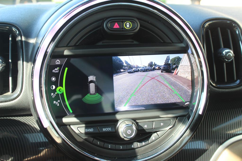 2020 MINI Cooper Image 22