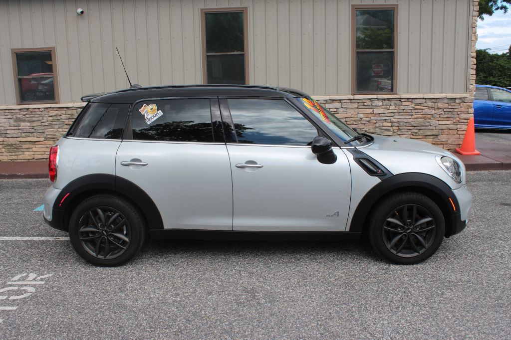 2014 MINI Cooper Image 4