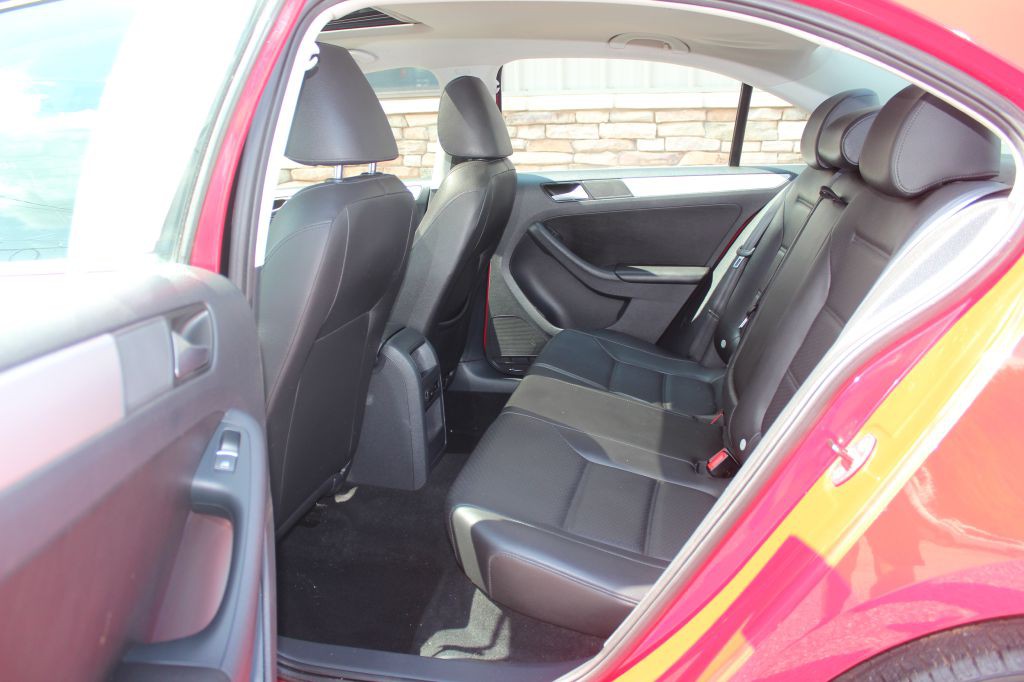 2014 Volkswagen Jetta Image 11