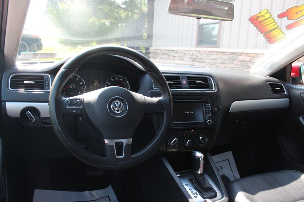 2014 Volkswagen Jetta Image 19