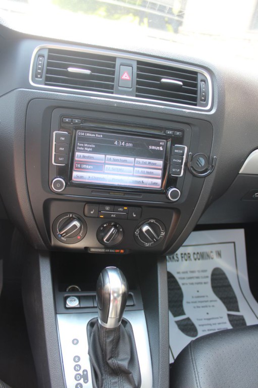 2014 Volkswagen Jetta Image 21