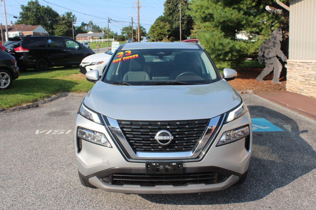 2023 Nissan Rogue Image 2