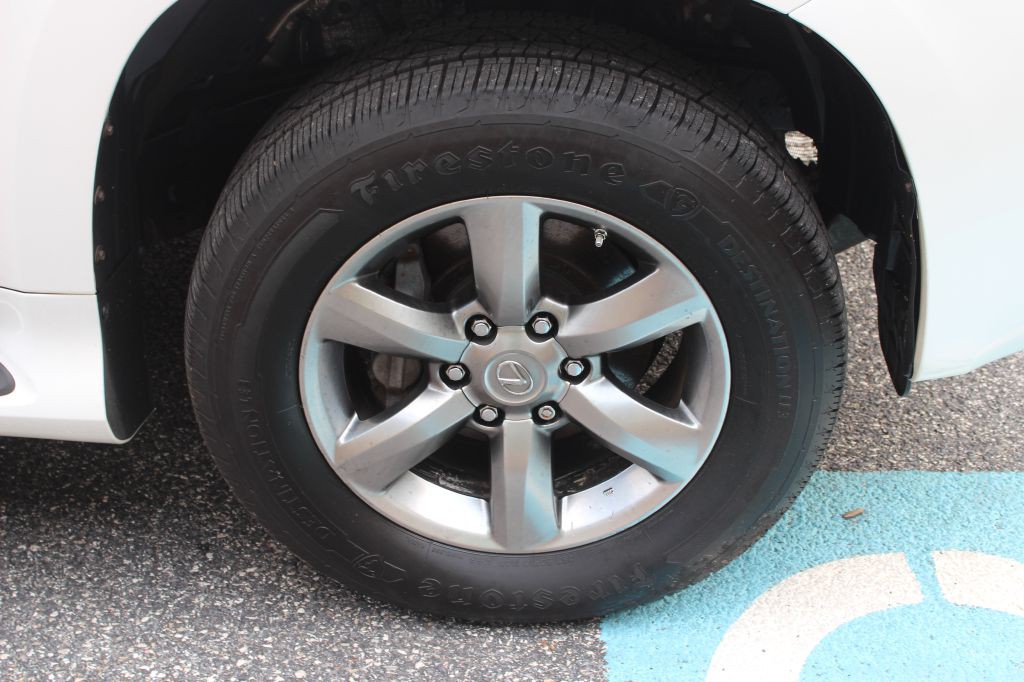 2013 Lexus GX Image 26