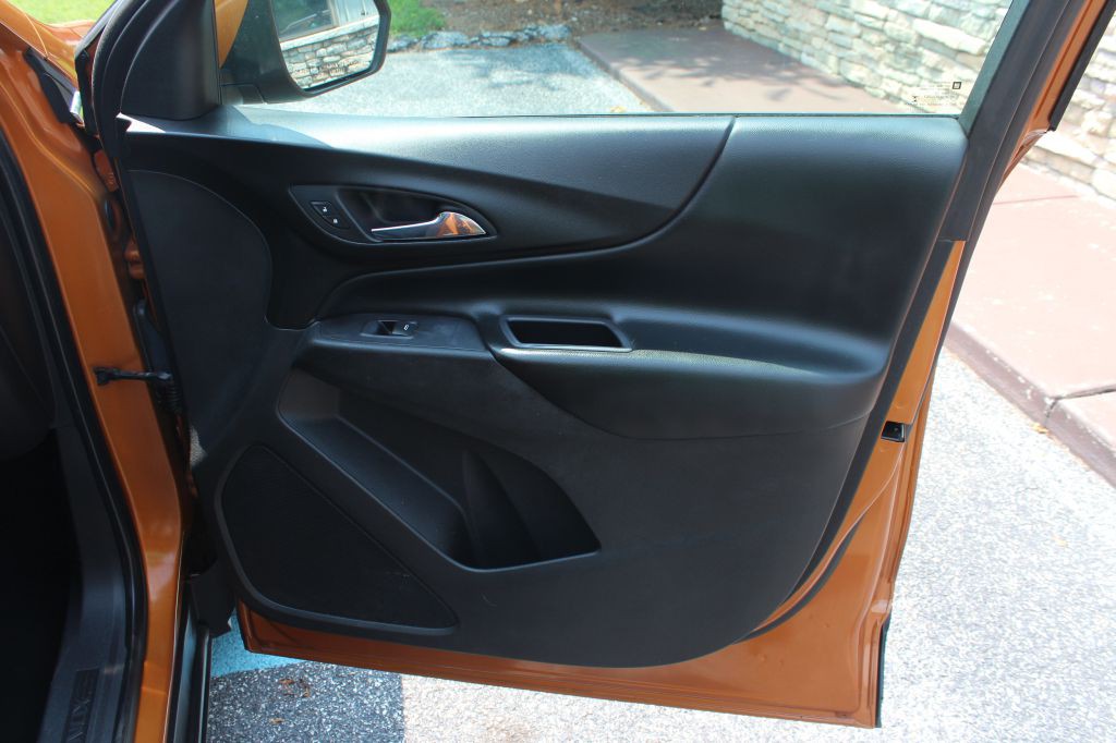 2018 Chevrolet Equinox Image 17