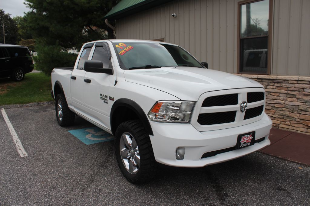 2019 RAM 1500 Image 3