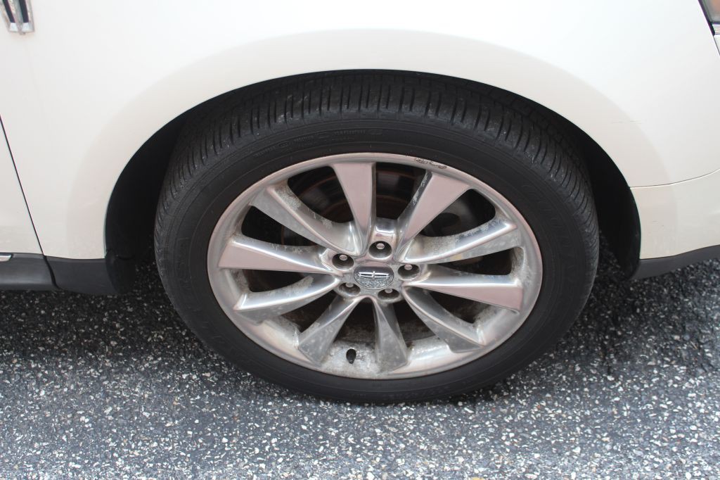 2012 Lincoln MKT Image 25