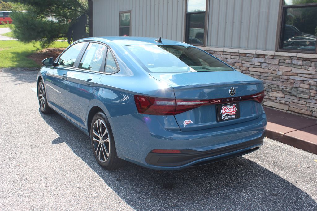 2025 Volkswagen Jetta Image 7