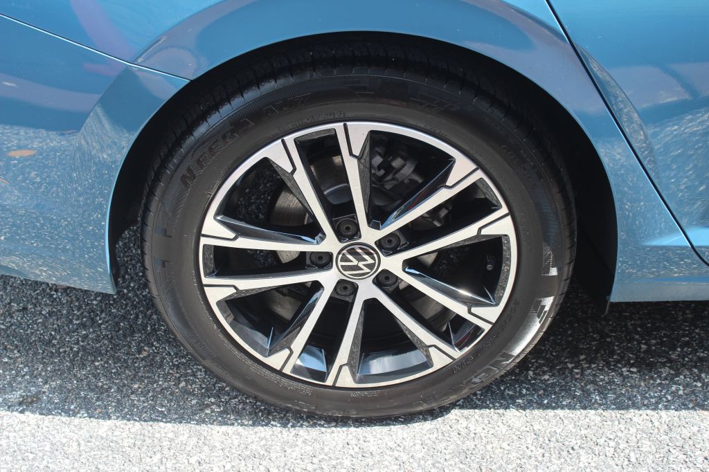 2025 Volkswagen Jetta Image 23