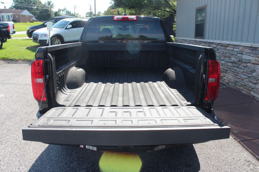 2015 Chevrolet Colorado Image 12