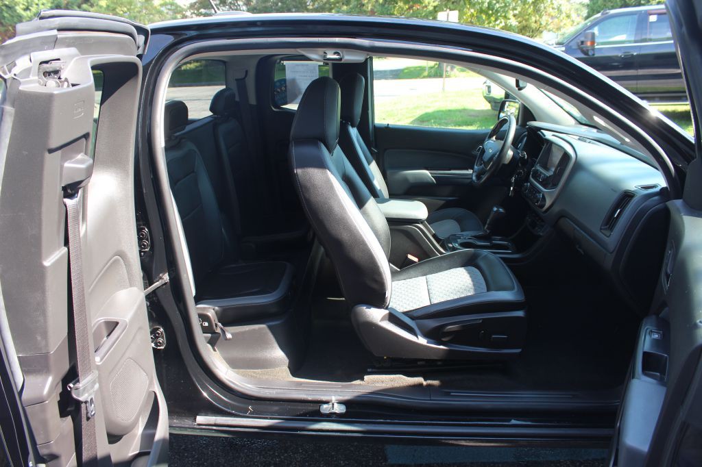 2015 Chevrolet Colorado Image 13