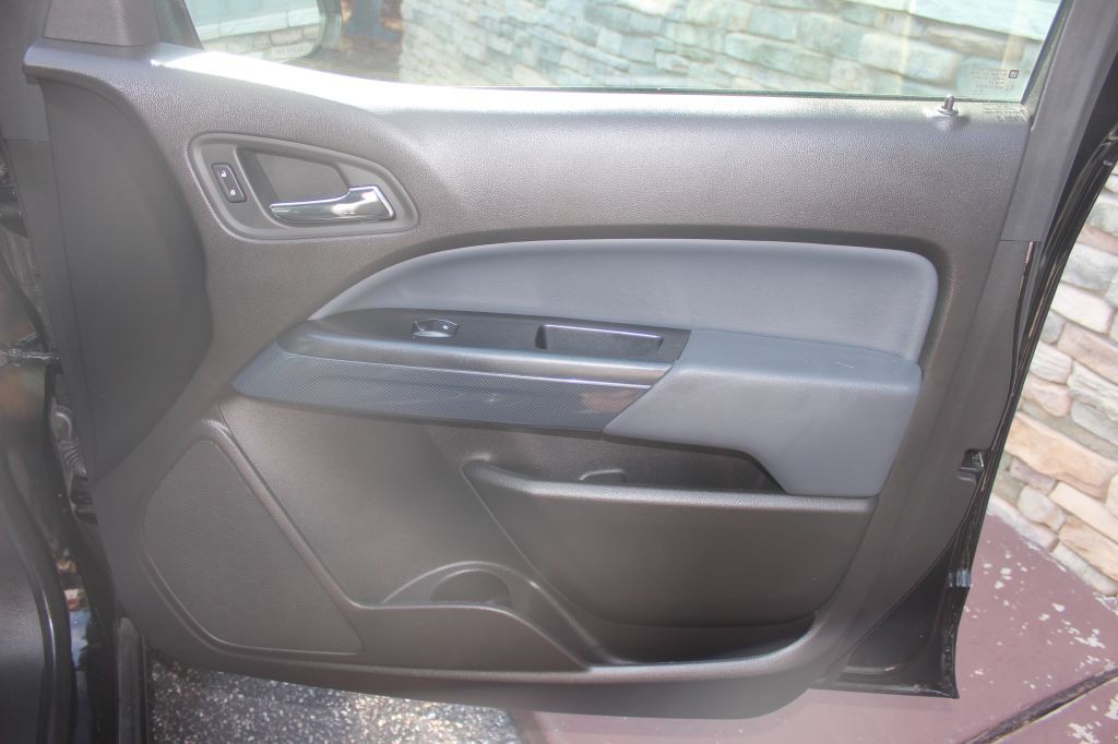 2015 Chevrolet Colorado Image 15