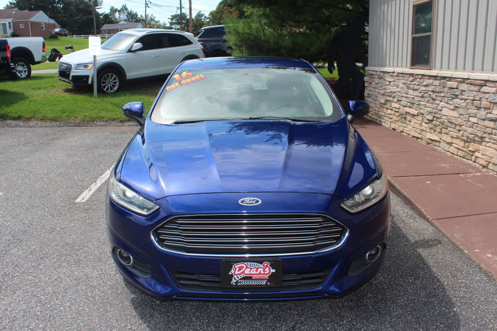 2016 Ford Fusion Image 2
